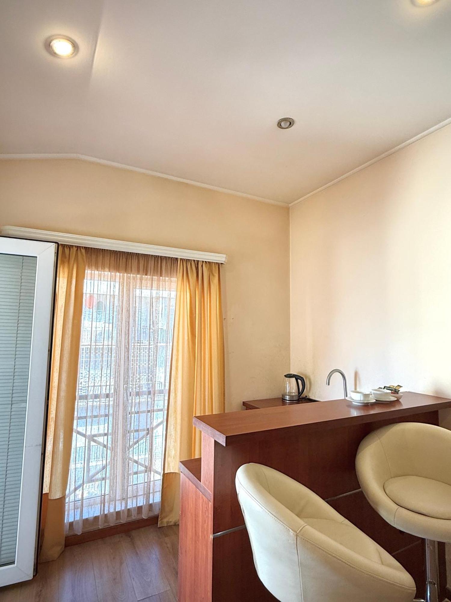 Hotel Vake Tiflis Exterior foto